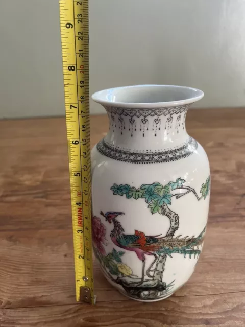 Antique Oriental Chinese Japanese Porcelain Hand Painted Vase