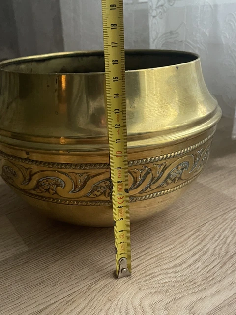 CACHE POT LAITON Ancien Sign A Finel EUR 45 00 PicClick FR cache-pot-laiton-ancien-sign-a-finel-eur-45-00-picclick-fr