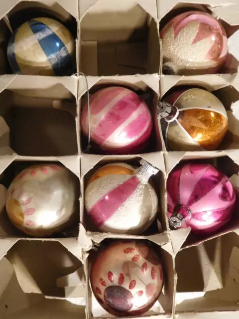 8 Shiny Brite Round Decorated Vintage Poland Christmas Tree Ornaments in Box