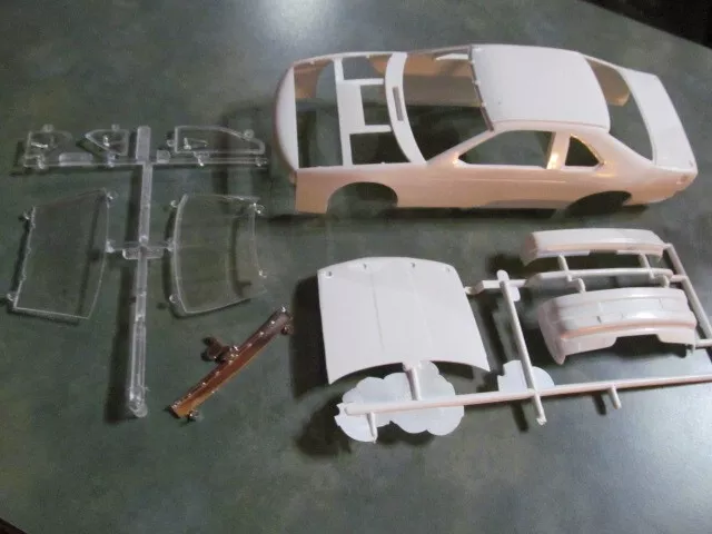 Monogram Nascar  Model kit Ford Thunderbird body