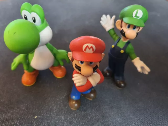 Figurine MARIO - LOT JOUET MARIO & YOSHI & LUIGI - super mario bros - 2004