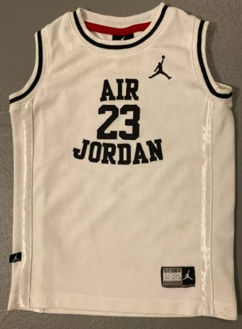 Nike Air Jordan 23 Basketball Boys Jersey Youth Size AGE 6-7 YEARS OLD RARE!