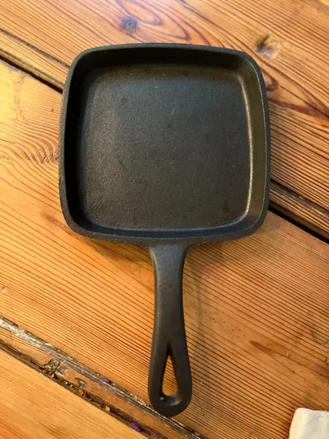 Vintage Coleman SQUARE Cast Iron Skillet Fry Pan Flat Bottom with Pour  Spout