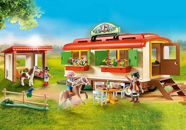 Playmobil  Brand New  70510 country Pony Shelter with caravan camper mobile home