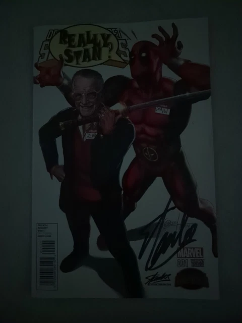 Deadpool Secret Wars Variant 1 Signed by Stan Lee and Greg Horn