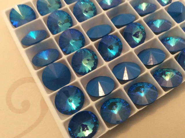 Strasssteine Rivoli SWAROVSKI ULTRA blau 47ss spitze Rückseite x6 HANDWERK postfrei