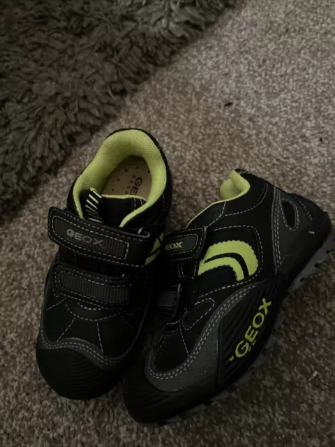 Geox Boys Trainers New Size 81/2