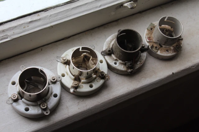 Plaques Antichoc Vintage Pour Tubes électroniques 4 Broches (300B, 2A3) - Protection Socket