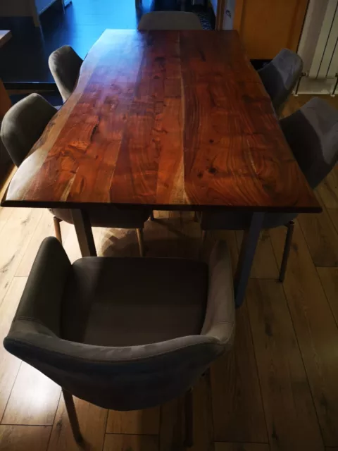 Esstisch aus Akazienholz mit 6 Stühlen in Alcantara grau