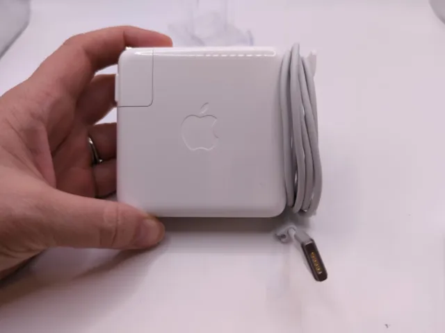 Apple MacBook Pro 85W T-Tip MagSafe 2 Power Adapter Charger 85 Watt MS2 A1424