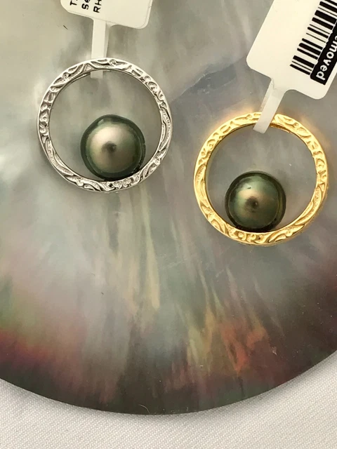 Beautiful Hand Carved 10mm Natural Color Peacock Tahitian Cultured Pearl Pendant