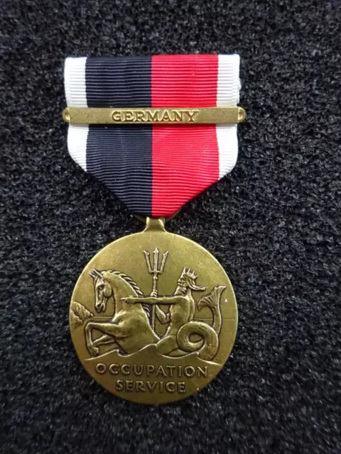 (A19-071) US Orden WWII Occupation Marine Corps Medal "GERMANY"