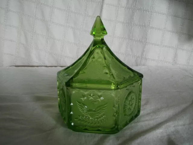 Indiana glass Tiara Colonial Eagle & star green candy dish 3