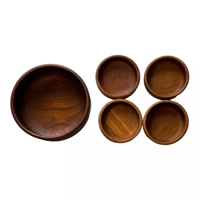 Wooden Bowls Hand Carved Vintage Set of 5  1 Large 4 Small Salad bowls Preowned