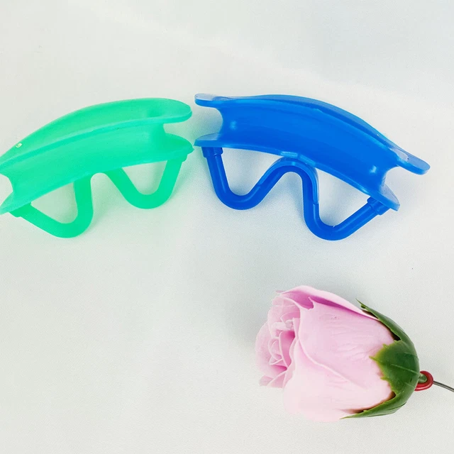 Dental Retractor Inspection Easy Clean Mouth Opener Cheek Expand Soft Silicone