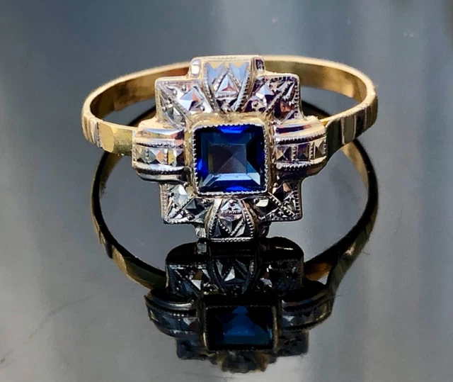 Bague Ancienne Fleur Or 18K Et Diamants 0,34 Ct – Style Vintage