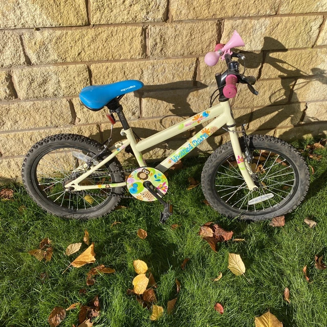 18 inch bike halfords 2025