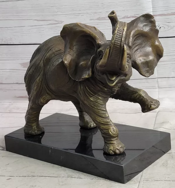 Superbe Bronze Éléphant Figurine Sculpture Statue Art Africain Signée Œuvre