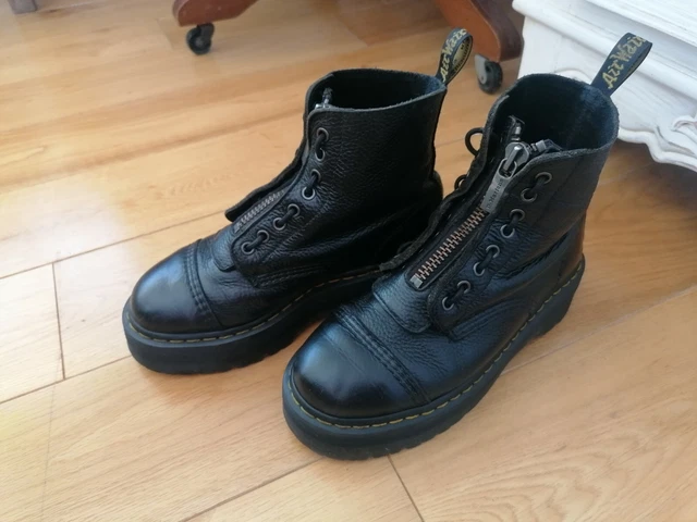 Aunt deals sally leather