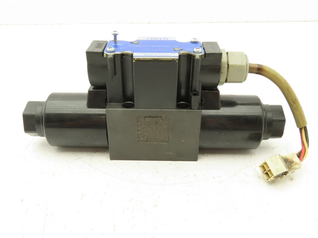 Yuken T-DSG-01-3C40-D24-70 Directional Control Solenoid Valve 24V 4/3 NG6 D03