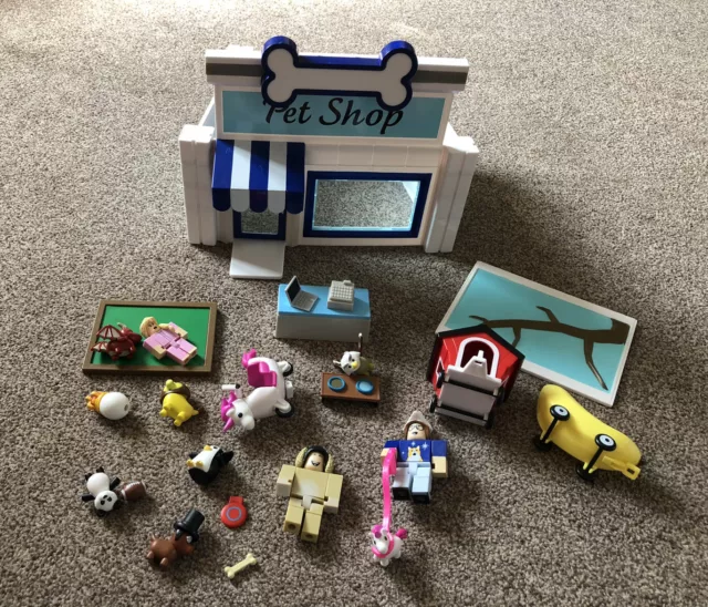 Roblox Adopt Me: Pet Store Deluxe Playset Toy Includes Exclusive Virtual  Item 191726022213