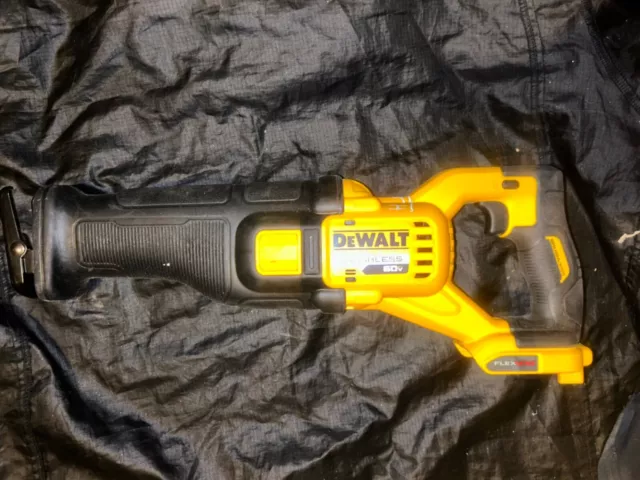 DEWALT DCS389B Flexvolt 60V Cordless Reciprocating Saw