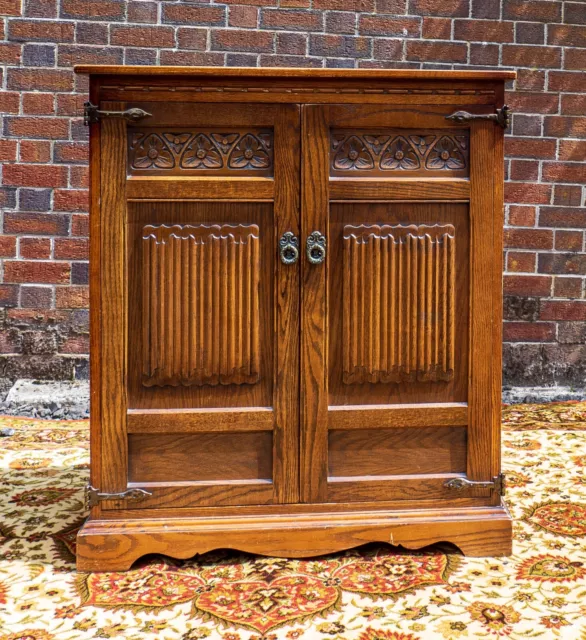 Old Charm Style Oak Side Cabinet with Pigeon Hole Interior! Lovely Piece! NW775 2
