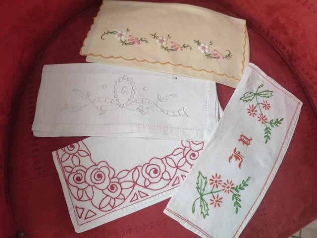 ANCIENNES POCHETTES D'HAMECONS " REDOUTABLE " EUR 5,00 - FR