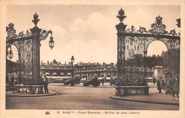 NANCY - Place Stanislas - Grilles de Jean Lamour