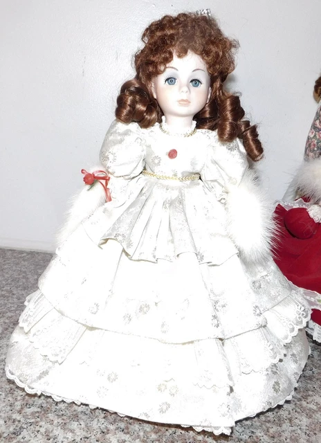 1989 Lady Anne Williamsburg Dolls  16"  Girl Doll Jointed All Bisque w/ Tiara