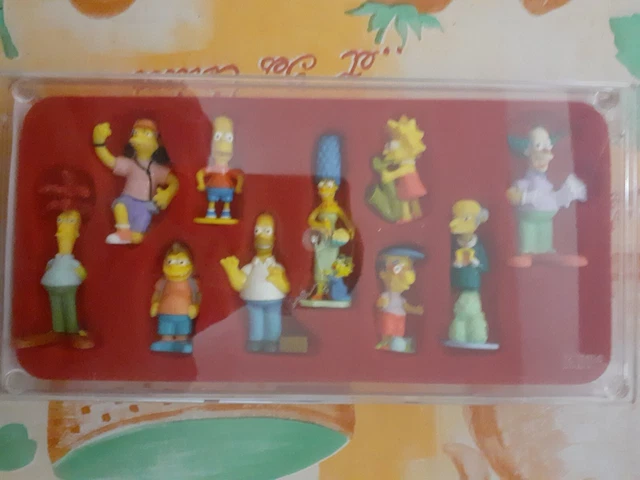 Série Complète Kinder Sorpresine Simpsons - 10 Figurines + 10 Cartes - Raretés Incluses - Fabriqué En Italie
