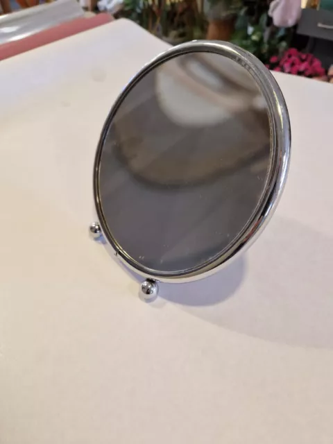 ancien miroir loupe de barbier a pied pivotant