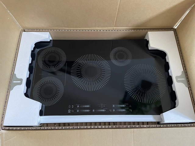 Frigidaire Gallery 36in 5 Element Electric Cooktop GCCI3667AB Originally $2100
