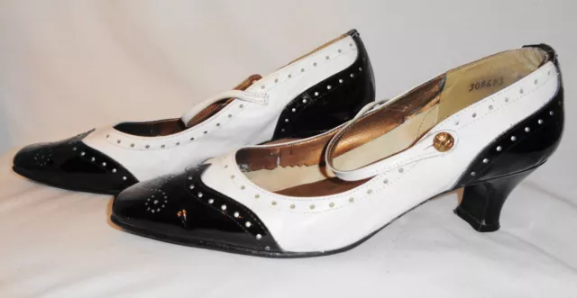 California Magdesian's Women's Pump Heels Size 8M White And Black