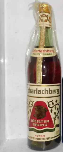 SCHARLACHBERG - ALTER WEINBRAND - 38 % Vol.  - 0,7 Ltr. - mind. 50 Jahre