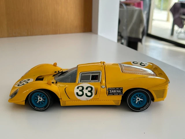 Ferrari 330 P4 1/18 - Modélisme