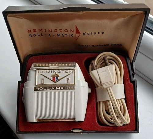 1950S/1960S REMINGTON ROLL-A-MATIC Deluxe Electric Shaver, Boxed ...