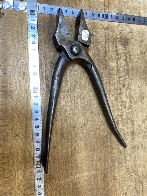 OUTILS ANCIENS DE cordonnier EUR 34,30 - FR