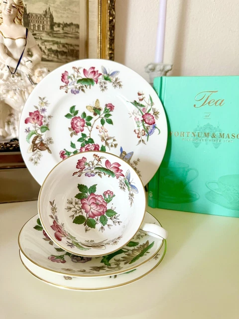 WEDGWOOD CHARNWOOD  Bone China 4 piece setting For Traditional English Tea Time
