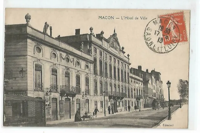 71 Macon , Hotel De Ville