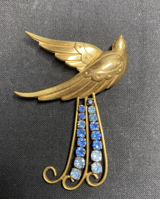 Broche De Deuil Ancienne Art Déco En Lucite Gravée œillets - Excellent état