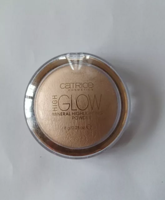 CATRICE HIGH GLOW MINERAL HIGHLIGHTING POWDER 020 Gold Dust