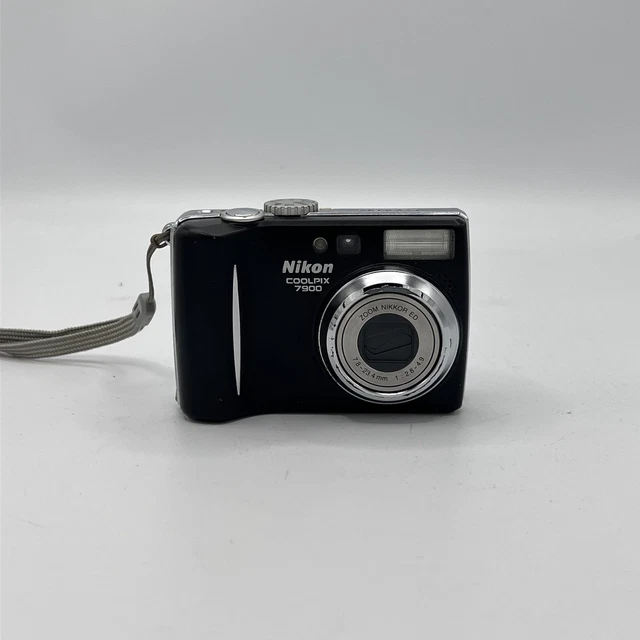 NIKON COOLPIX E7900 Compact Digital Camera Black From Japan