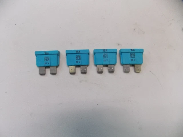 BMW FUSE FUSES Blue 15 Amp Set of 4 Medium OEM E30 E36 E39 E46 E53
