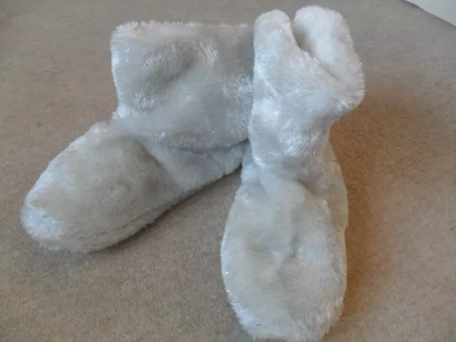 Sparkly slipper boots deals