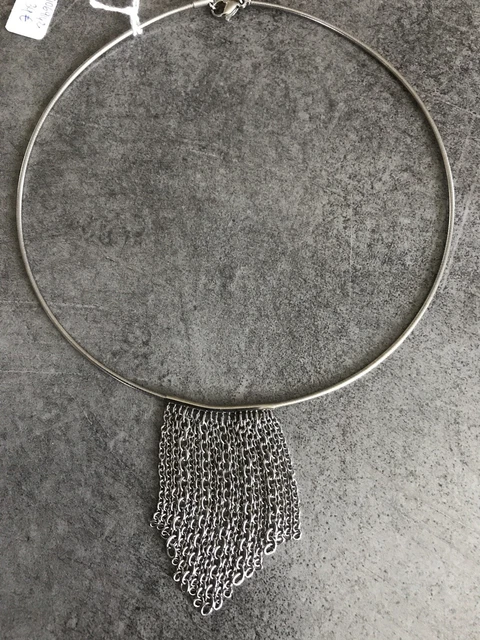 Collier Ras De Cou Moderniste – Acier – Style Rétro – Occasion