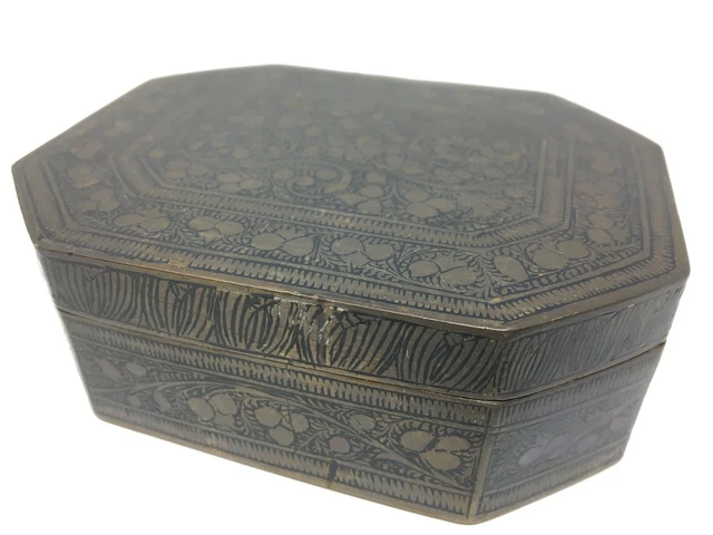 Boite coffret  Laiton Gravé XIX EME Antique Box 19 th
