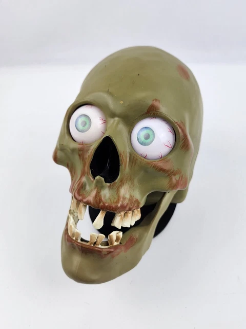Vintage Gemmy Light-Up Eyes Skull Motion Activated Talking Halloween Decor