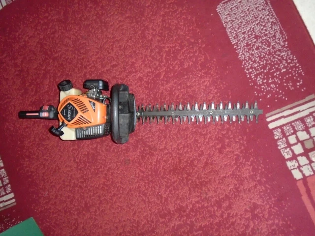 Image of Tanaka THT-2000SB hedge trimmer at Amazon