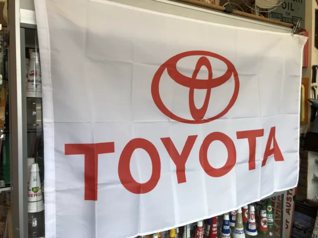 Toyota Red/White Flag New